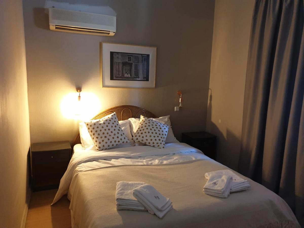 Plaza Hotel Атина Екстериор снимка